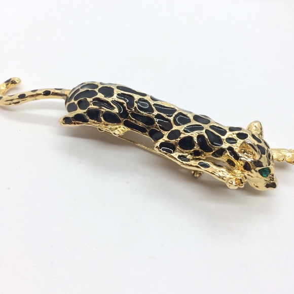 VINTAGE 80s JAGUAR CAT SPOTS GOLD TONE GREEN RHINESTONE ARTICULATED BROOCH PIN - Picture 9 of 12